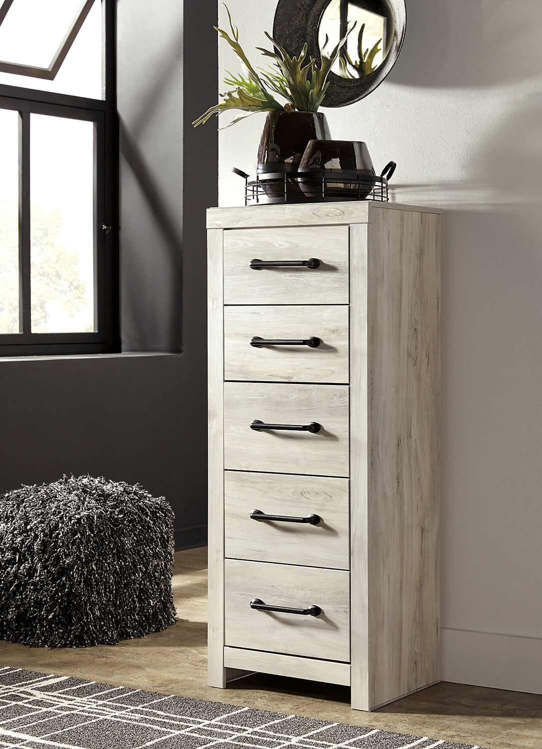 Abby Bedroom Narrow Chest of Drawers, 5-Drawer, 21.7"W x 53.9"H - White | Commode verticale étroite Abby de 21,7 po (L) x 53,9 po (H) à 5 tiroirs pour la chambre à coucher - blanche