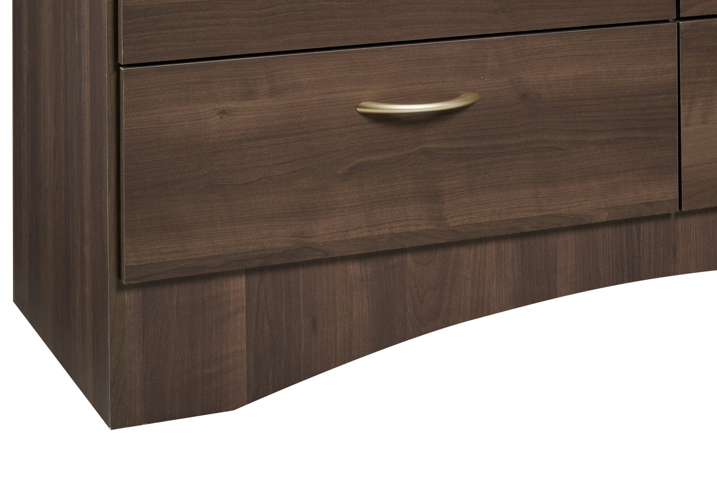 Aida Bedroom 6-Drawer Dresser, 49.5"W x 29.8"H, Made in Canada - Brown | Commode Aida de 49,5 po (L) x 29,8 po (H) à 6 tiroirs pour la chambre à coucher, fabriquée au Canada - brune