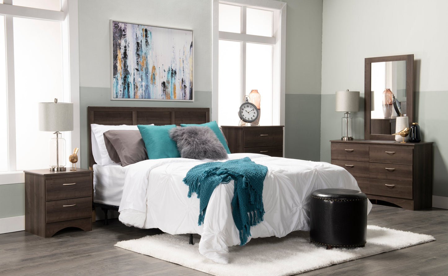 Aida Bedroom 6-Drawer Dresser, 49.5"W x 29.8"H, Made in Canada - Brown | Commode Aida de 49,5 po (L) x 29,8 po (H) à 6 tiroirs pour la chambre à coucher, fabriquée au Canada - brune