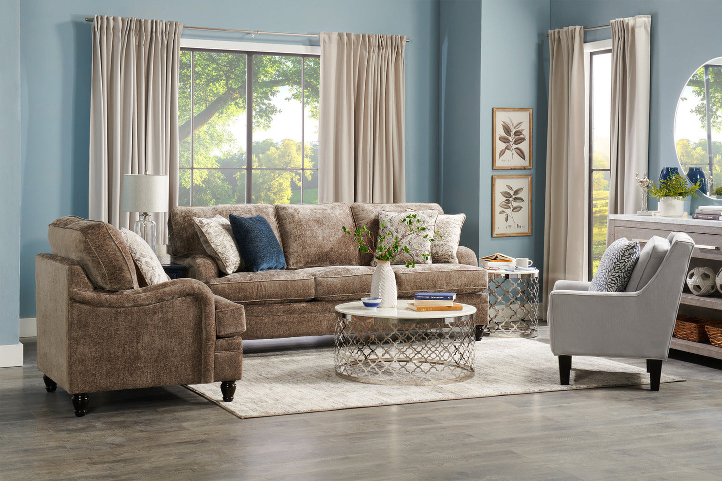 Made in Canada Bellmont 89" Chenille Fabric Sofa with Reversible Cushions and Wood Legs - Toffee Brown | Sofa Bellmont de 89 po fabriqué au Canada en tissu de chenille avec coussins réversibles et pattes en bois - brun caramel