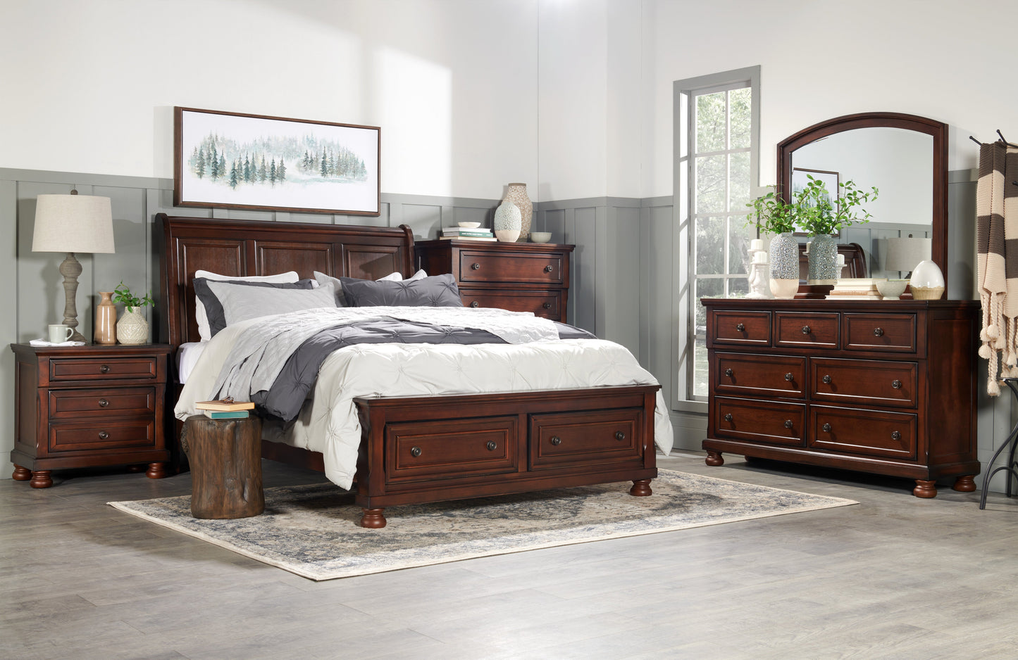 Chelsea Bedroom Chest of Drawers, 5-Drawer, 38"W x 52"H - Cherry Brown | Commode verticale Chelsea de 38 po (L) x 52 po (H) à 5 tiroirs pour la chambre à coucher - brun cerisier
