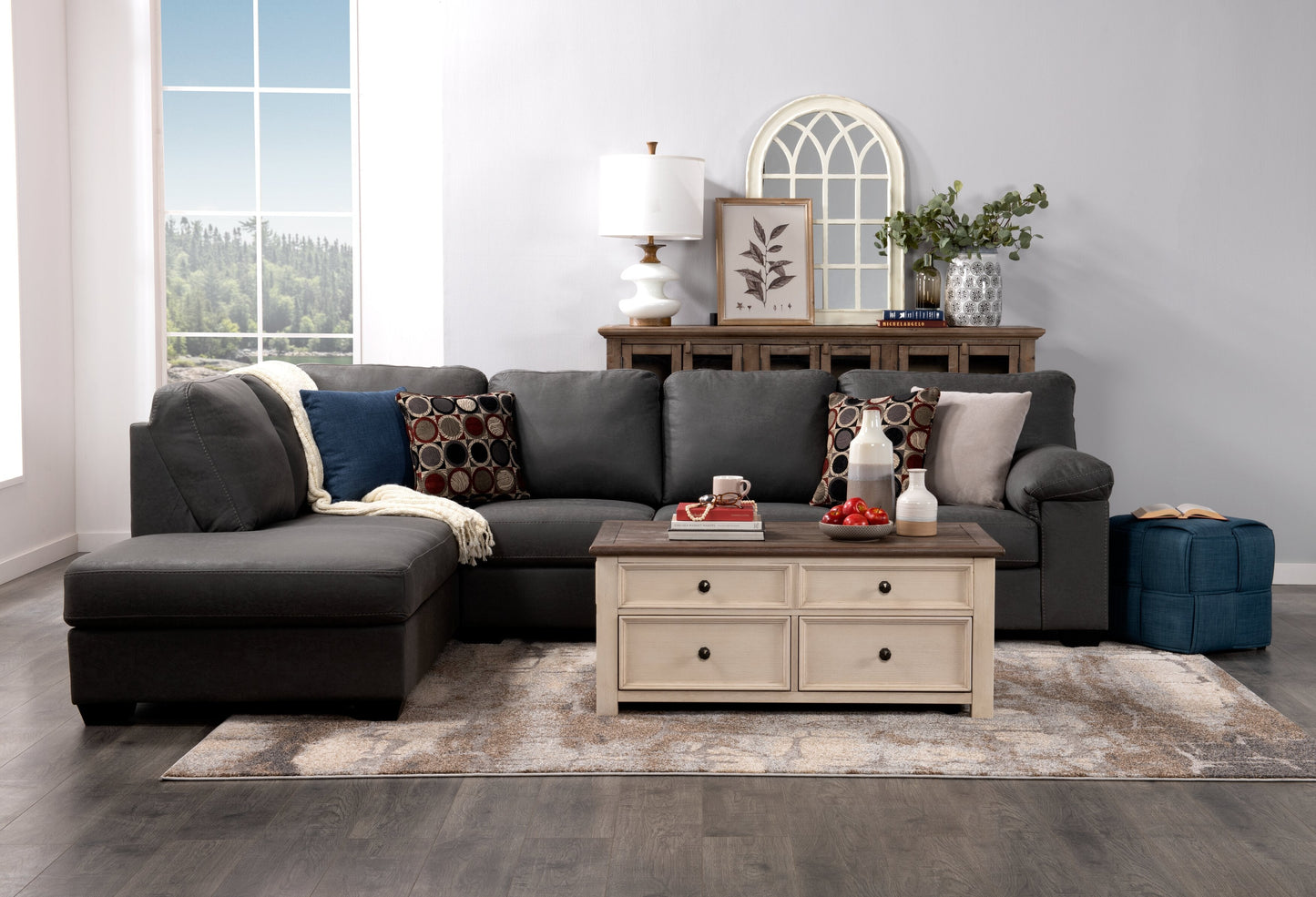 Colby 46" Rustic Lift Top Coffee Table with Storage and Casters - Two Tone Wood|Table à café rustique Colby de 46 po avec dessus relevable, rangement et roulettes - bois deux teintes
