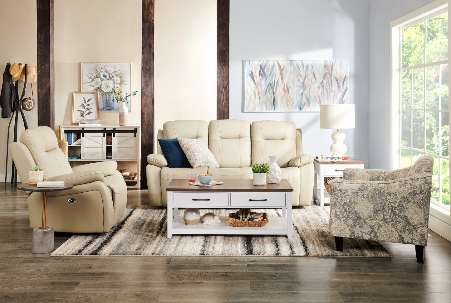 Kort & Co. Logan 23.25" Traditional Coffee Table with Storage and Shelf - White and Walnut Oak |Table à café traditionnelle Logan de Kort & Co. de 23,25 po avec rangement et tablette - blanche et chêne noyer