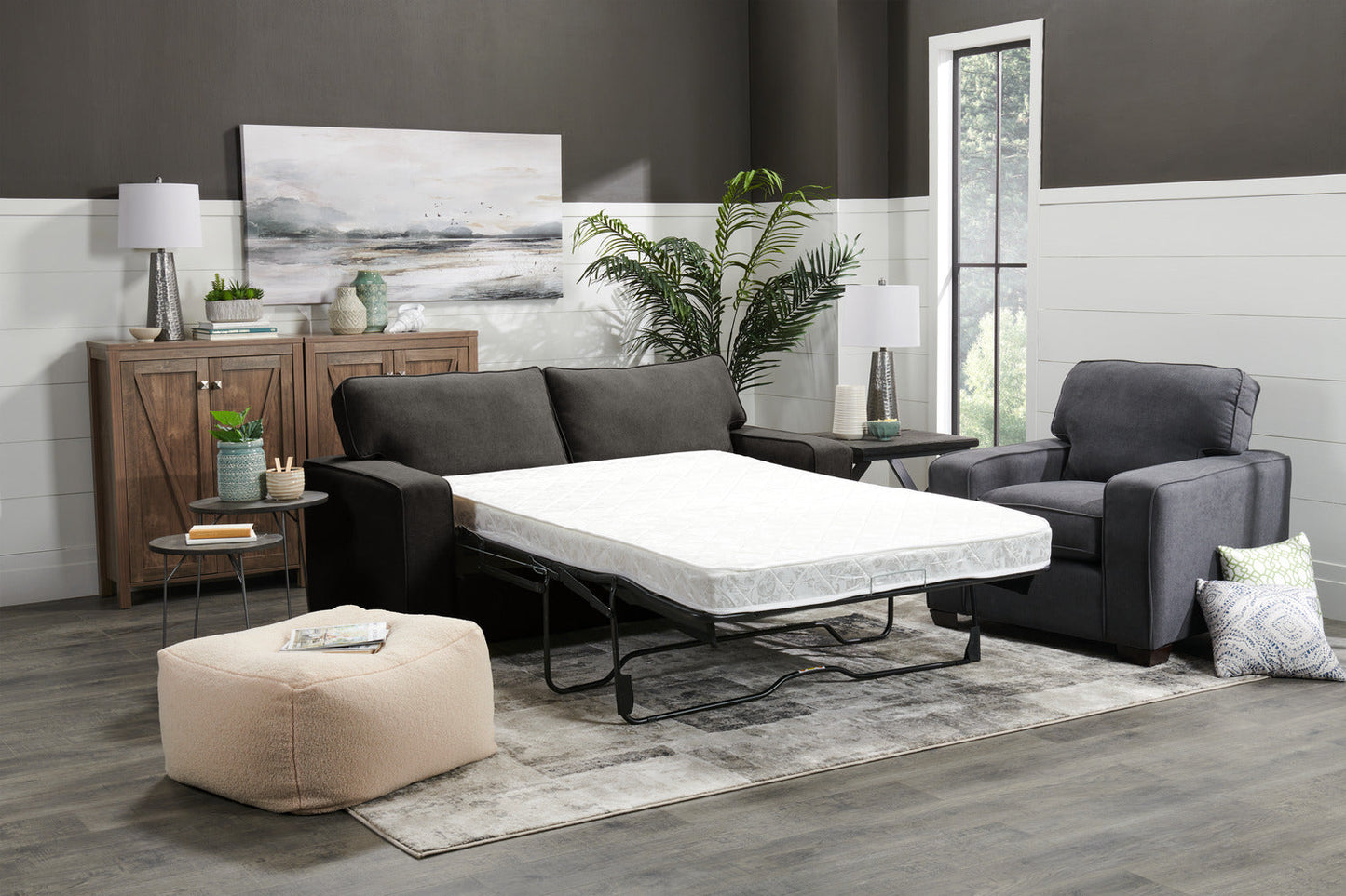 Made in Canada Fiona 74" Chenille Fabric Full-Size Sofa Bed with Track Arms - Grey | Sofa-lit double Fiona de 74 po fabriqué au Canada en tissu de chenille avec accoudoirs rectilignes - gris