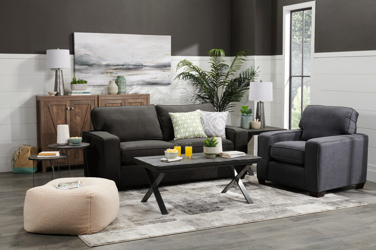 Made in Canada Fiona 74" Chenille Fabric Full-Size Sofa Bed with Track Arms - Grey | Sofa-lit double Fiona de 74 po fabriqué au Canada en tissu de chenille avec accoudoirs rectilignes - gris
