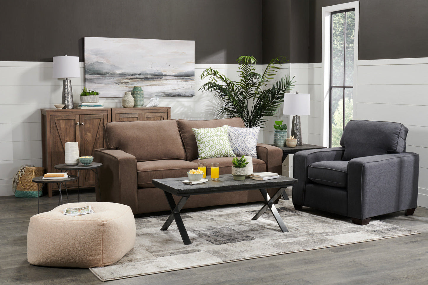 Made in Canada Fiona 74" Chenille Fabric Full-Size Sofa Bed with Track Arms - Mocha Brown | Sofa-lit double Fiona de 74 po fabriqué au Canada en tissu de chenille avec accoudoirs rectilignes - brun moka