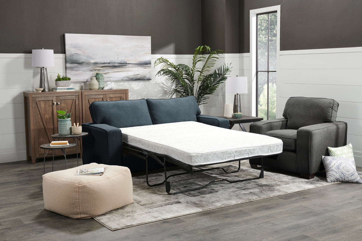 Made in Canada Fiona 74" Chenille Fabric Full-Size Sofa Bed with Track Arms - Navy Blue | Sofa-lit double Fiona de 74 po fabriqué au Canada en tissu de chenille avec accoudoirs rectilignes - bleu marine