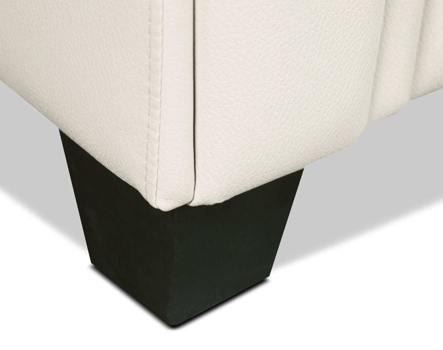 Andi 84" Leather-Look Fabric Sofa with Button Tufting - Beige | Sofa Andi de 84 po en tissu d’apparence cuir avec capitonnage - beige