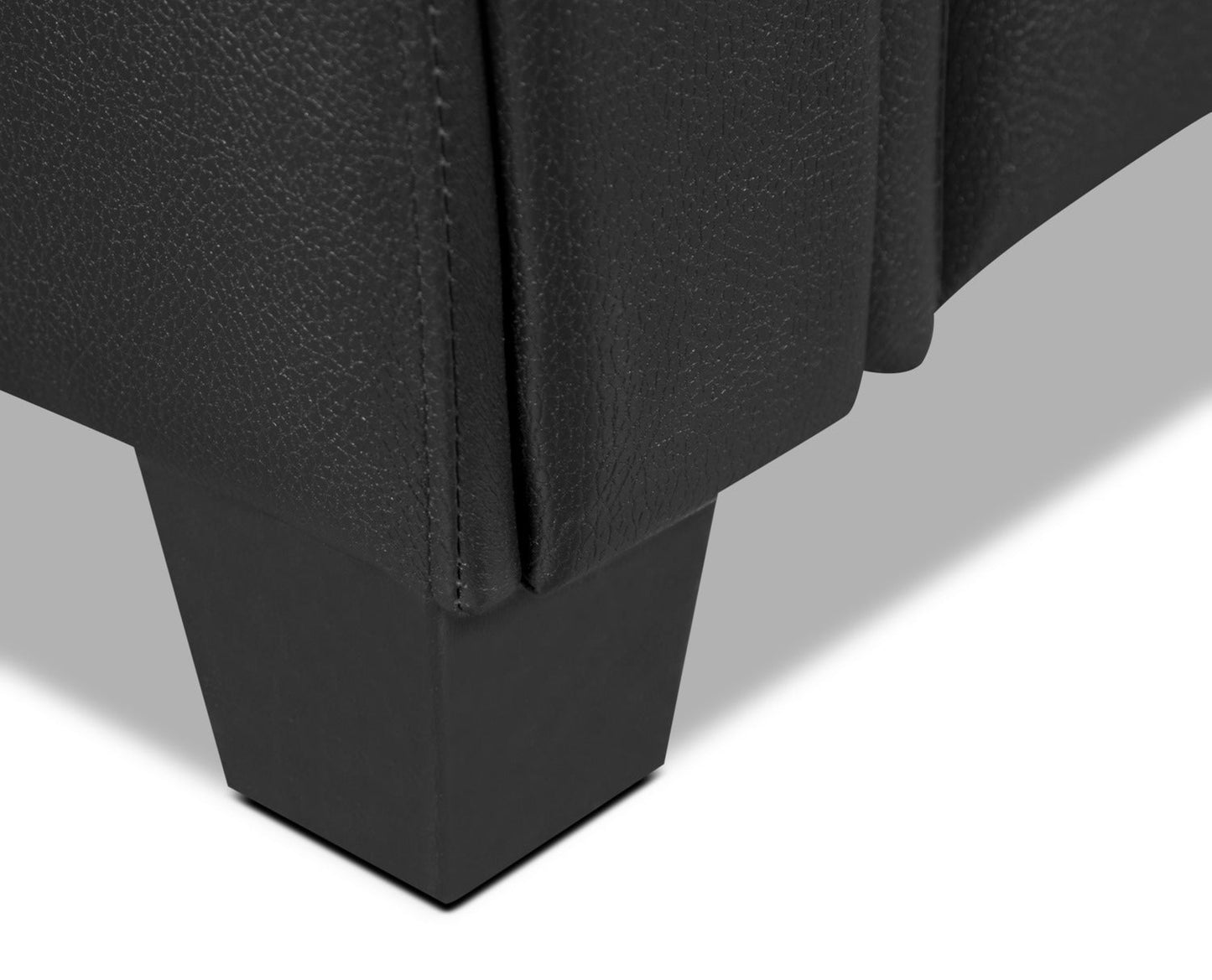 Andi 84" Leather-Look Fabric Sofa with Button Tufting - Black | Sofa Andi de 84 po en tissu d’apparence cuir avec capitonnage - noir