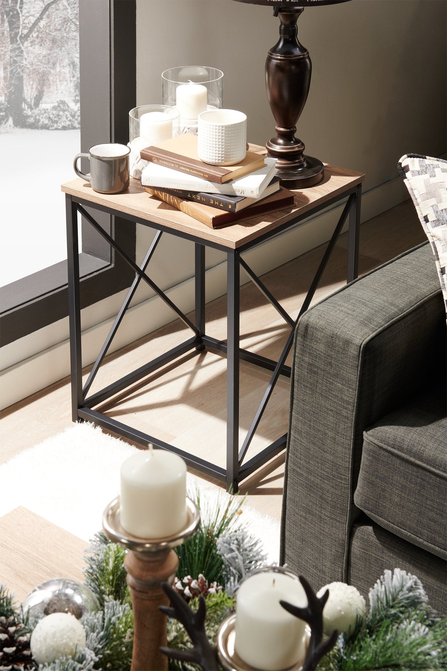 Kasey 42.25" Modern 3-Pack Coffee + 2 End Tables - Dark Taupe with Black Metal Base|Ensemble 3 tables modernes Kasey de 42,25 po (table à café et 2 tables de bout) - taupe foncée avec base en métal noir