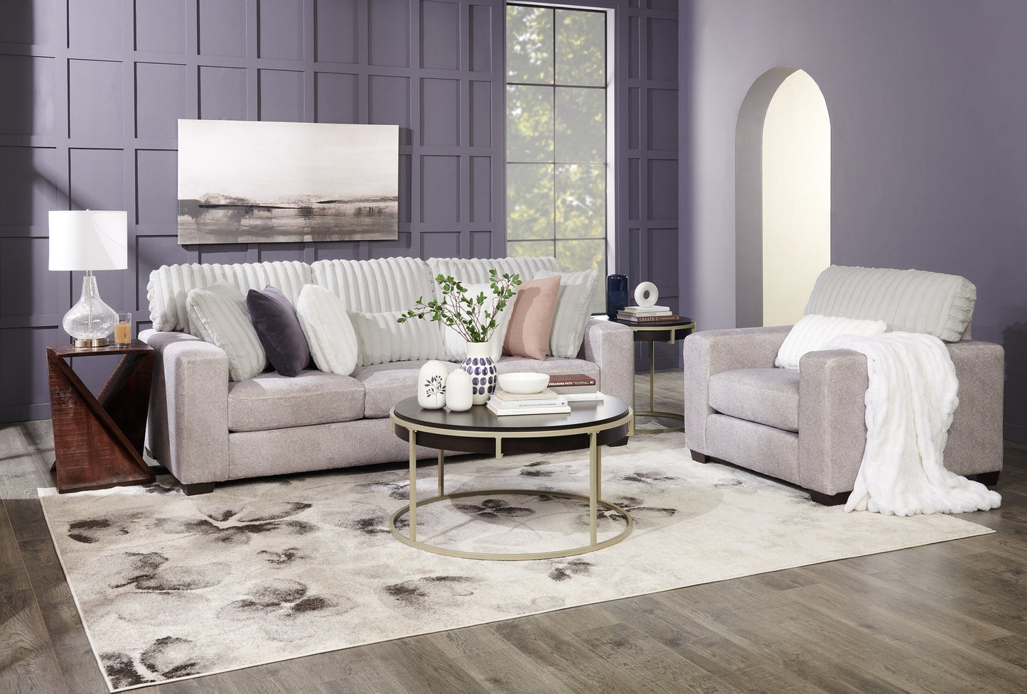 Made in Canada Koda 92" Chenille and Faux Fur Fabric Sofa with Removable Cushions - Plush Paloma Grey | Sofa Koda de 92 po fabriqué au Canada en tissu de chenille et de fausse fourrure avec coussins amovibles - gris Paloma luxueux