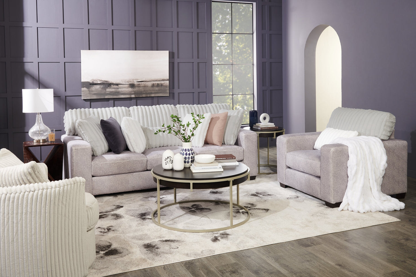 Made in Canada Koda 92" Chenille and Faux Fur Fabric Sofa with Removable Cushions - Plush Paloma Grey | Sofa Koda de 92 po fabriqué au Canada en tissu de chenille et de fausse fourrure avec coussins amovibles - gris Paloma luxueux