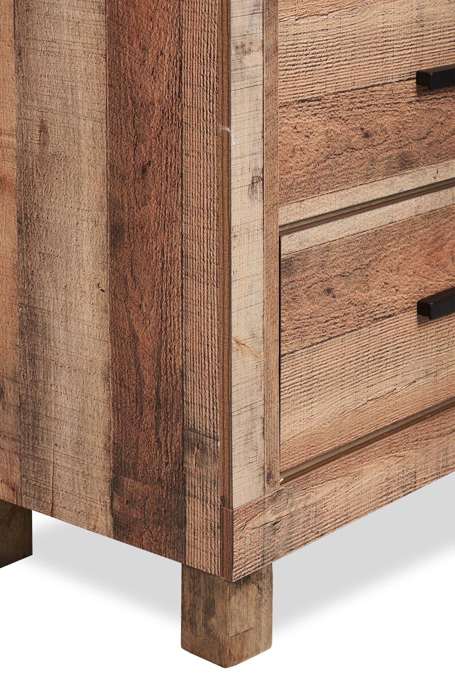 Mojave Bedroom 6-Drawer Dresser, 57.4"W x 37.8"H, Rustic - Natural Brown | Commode rustique Mojave de 57,4 po (L) x 37,8 po (H) à 6 tiroirs pour la chambre à coucher - brun naturel