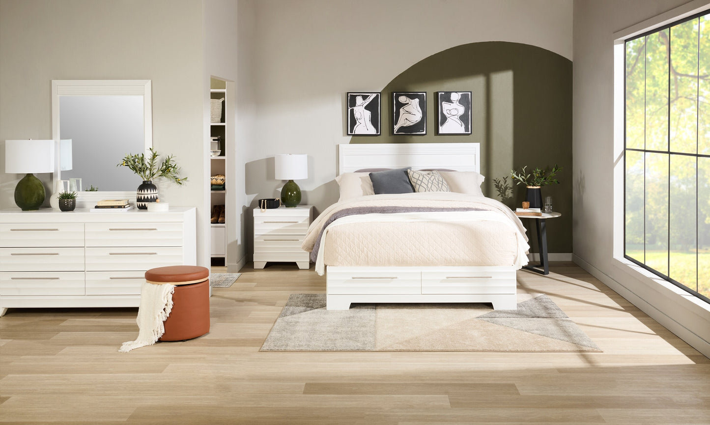 Olivia Bedroom 6-Drawer Dresser, 61.3"W x 32.8"H, Made in Canada - White | Commode Olivia de 61,3 po (L) x 32,8 po (H) à 6 tiroirs pour la chambre à coucher, fabriquée au Canada - blanche