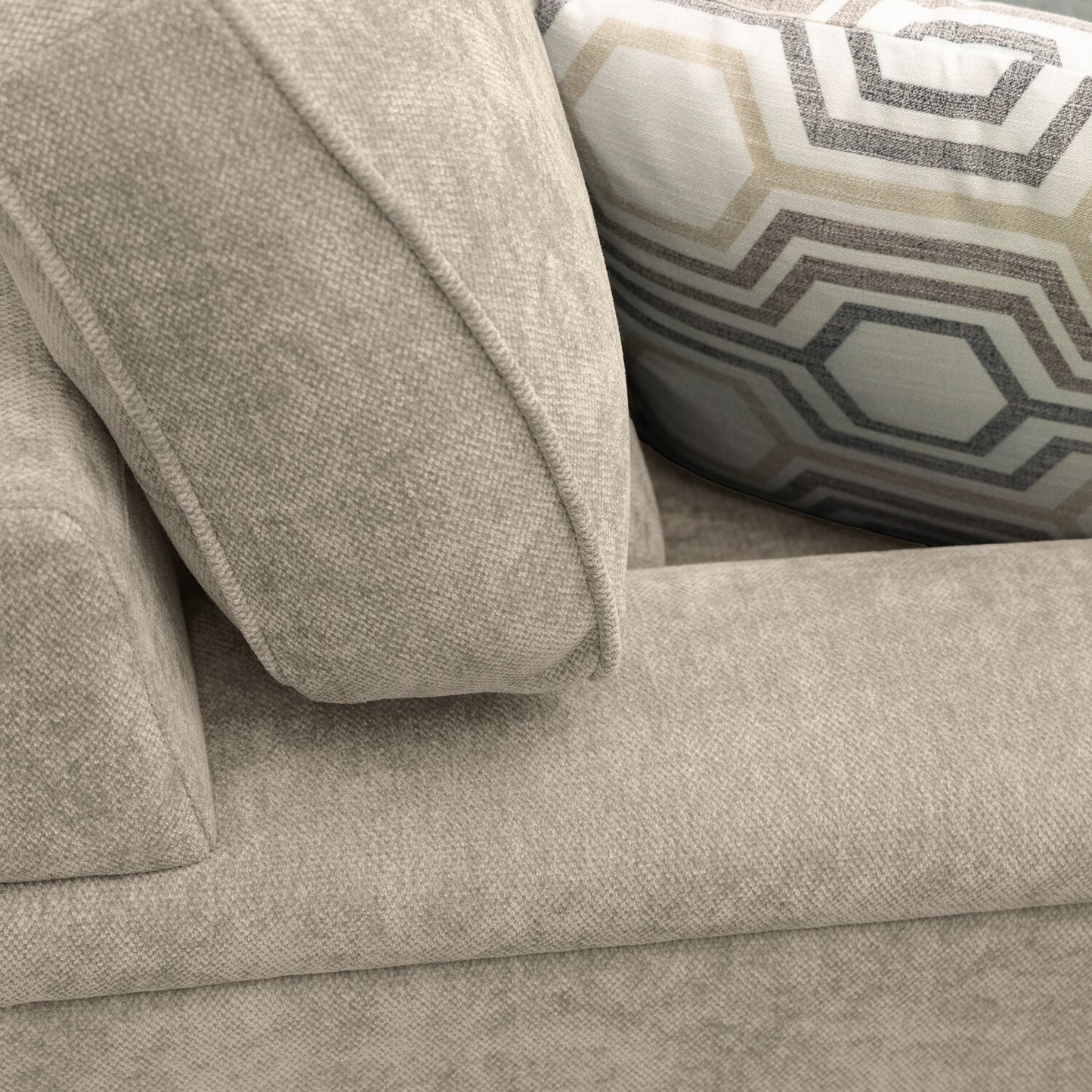 Lyric 88.1" Chenille Fabric Sofa with Reversible Seat Cushions, Accent Pillows and Wood Legs - Taupe | Sofa Lyric de 88,1 po en tissu de chenille avec coussins de siège réversibles, coussins décoratifs et pattes en bois - taupe