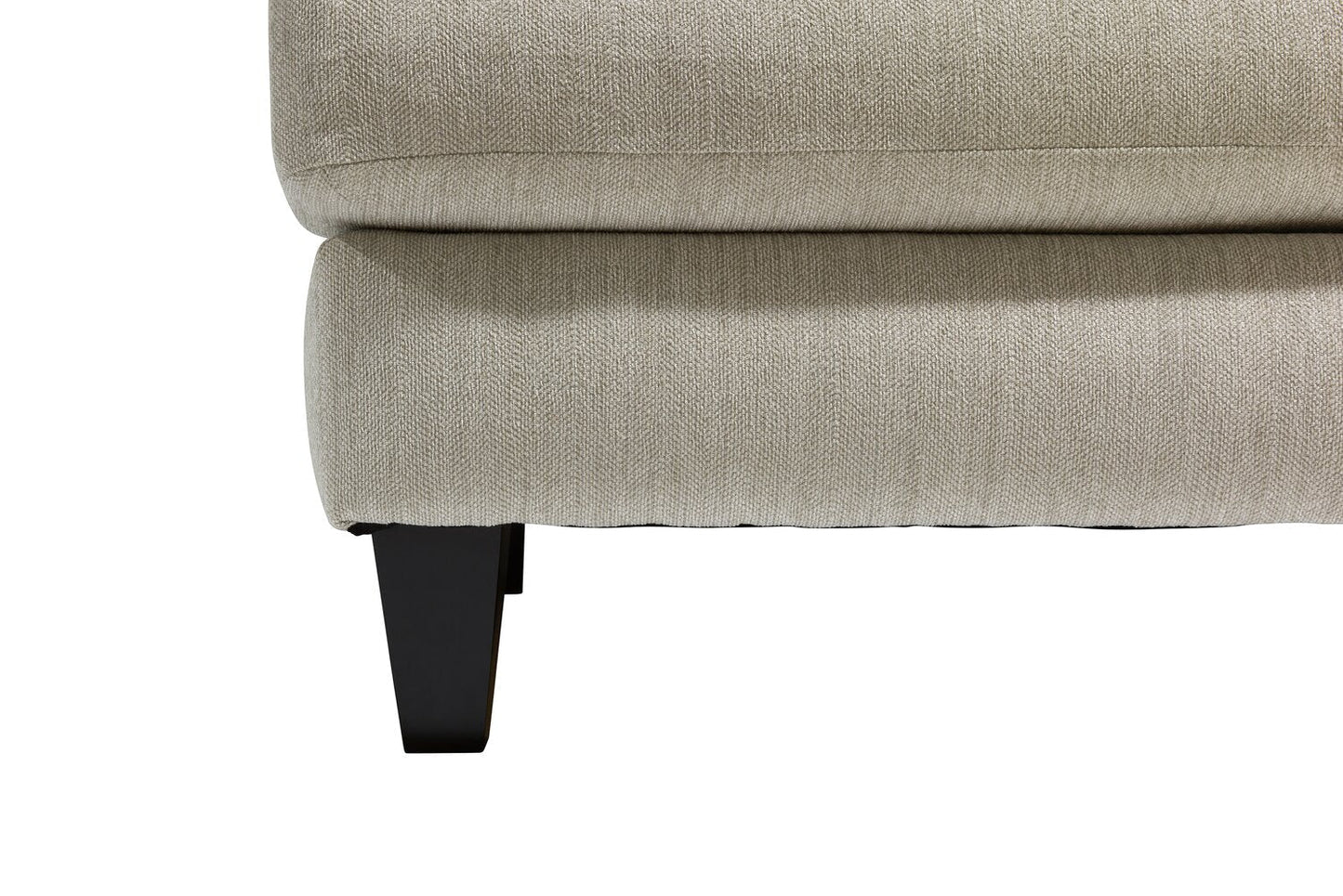 Made in Canada Nofia 80" Chenille Fabric Sofa with Two Accent Pillows and Wood Legs - Linen Beige | Sofa Nofia de 80 po fabriqué au Canada en tissu de chenille avec 2 coussins décoratifs et pattes en bois - beige lin