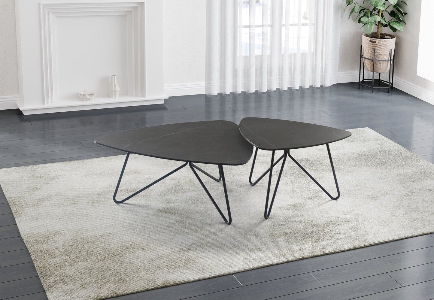 Hamilton 37.99" Modern Triangular Coffee Table - Grey Marble Look Top with Black Metal Legs|Table à café triangulaire moderne Hamilton de 37,99 po - dessus en imitation de marbre gris avec pattes en métal noir
