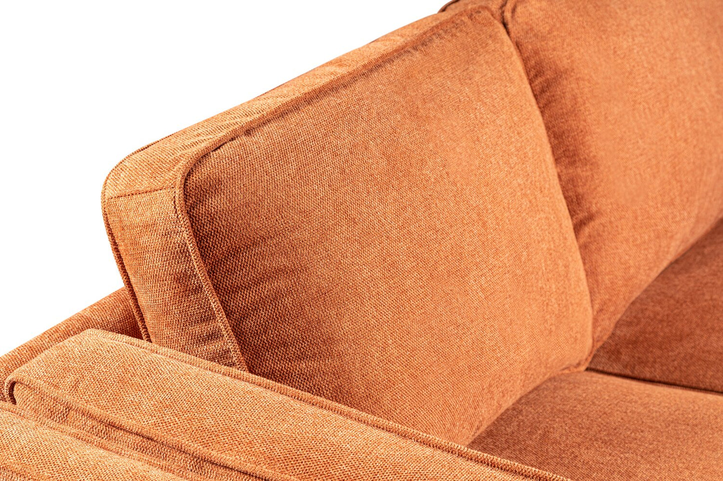 Kort & Co. Kassia 90.6" Linen-Look Fabric Sofa with Wood Base and Legs - Orange | Sofa Kassia de Kort & Co. de 90,6 po en tissu d’apparence lin avec base et pattes en bois - orange