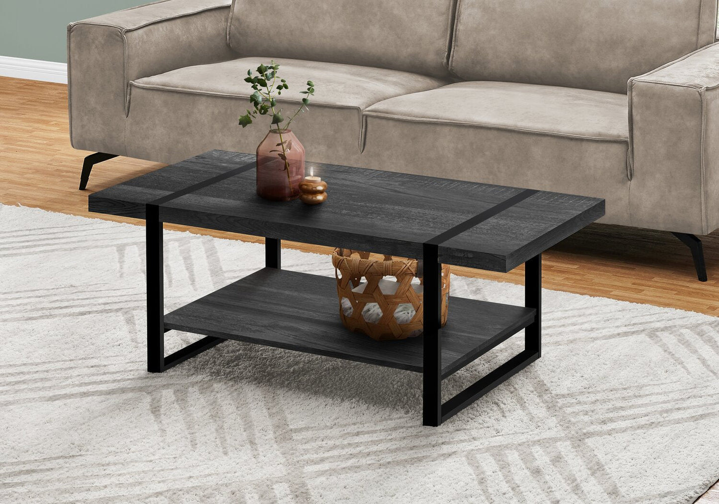 Avery 47.25" Industrial Coffee Table with Shelf - Black with Black Metal Legs|Table à café industrielle Avery 47,25 po avec tablette - noire avec pattes en métal noir