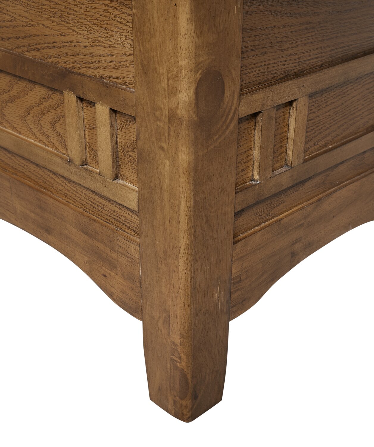 Dena Dining Table with 42-60"W Extension, Round - Oak Brown | Table de salle à manger ronde Dena de 42 po à 60 po (L) avec rallonge - chêne brun