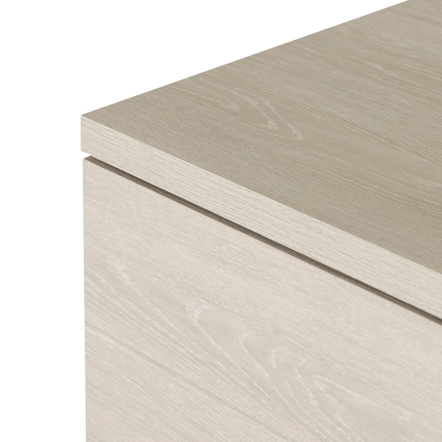 Lake Bedroom Chest of Drawers, 5-Drawer, 29"W x 52"H, Made in Canada, Glam - White | Commode verticale somptueuse Lake de 29 po (L) x 52 po (H) à 5 tiroirs pour la chambre à coucher, fabriquée au Canada - blanche