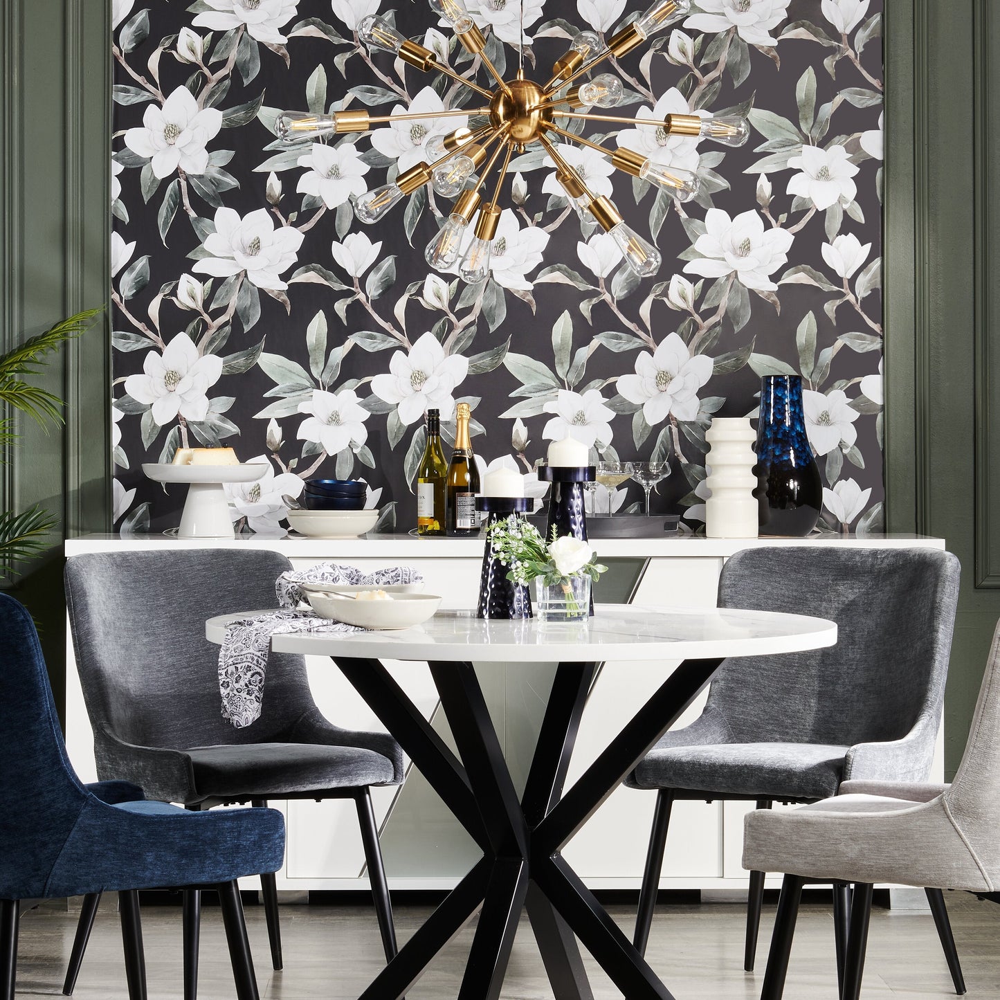 Verona Dining Table with Culture Marbled Top, Metal, Geometric Base, 42"W Round - White | Table de salle à manger ronde Verona de 42 po (L) en métal avec dessus en marbre synthétique et base géométrique - blanche