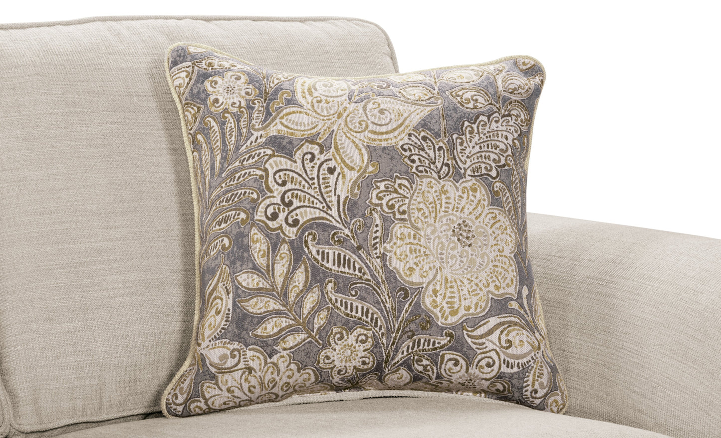 Made in Canada Wynn 93" Chenille Fabric Sofa with Nailhead Trim and Wood Bun Legs - Linen Beige | Sofa Wynn de 93 po fabriqué au Canada en tissu de chenille avec bordure de clous décoratifs et pattes en oignon en bois - beige lin