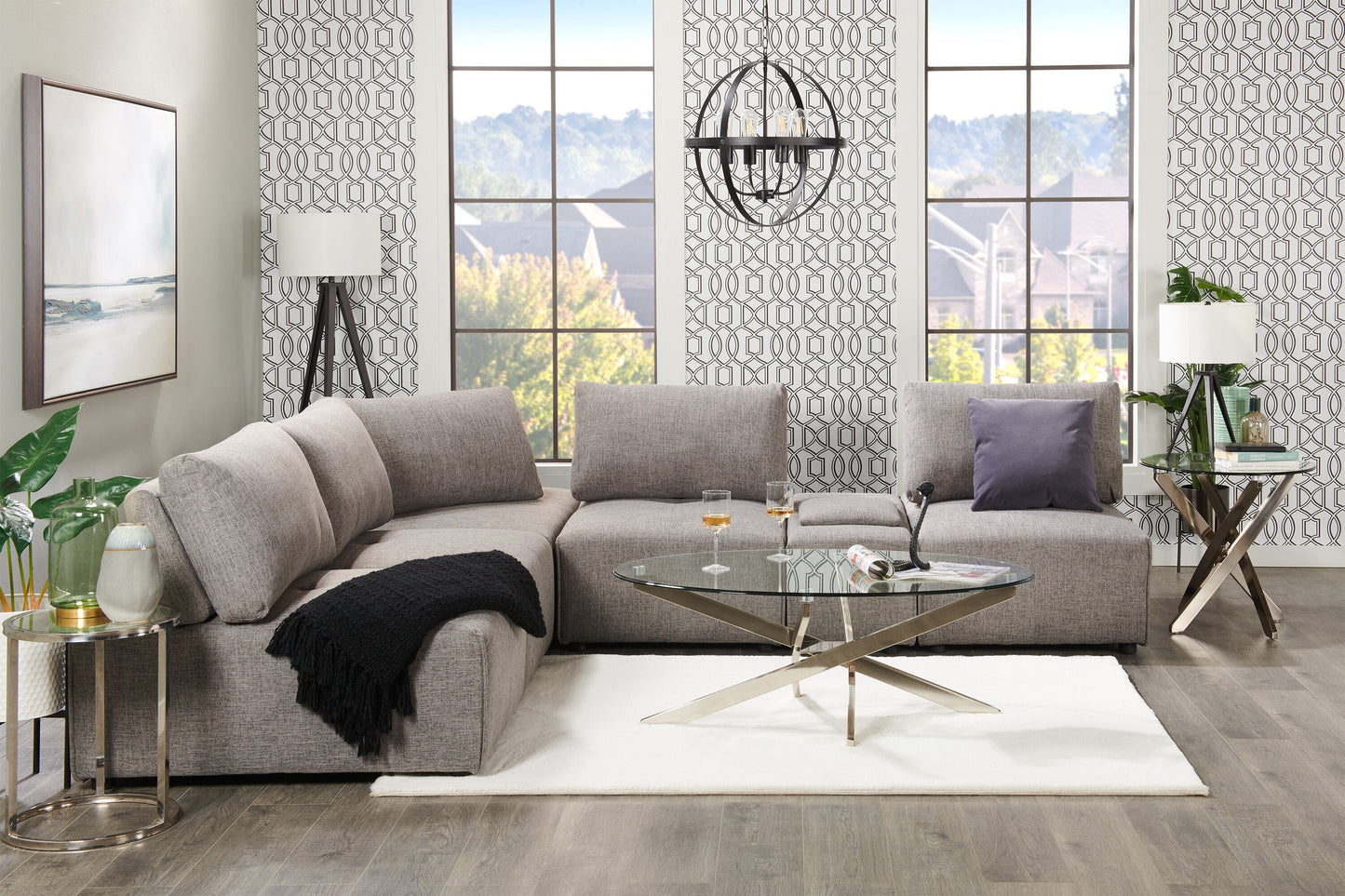 Zila 48" Modern Round Glass Top Coffee Table - Silver with Stainless Steel Base|Table à café ronde moderne Zila de 48 po avec dessus en verre - argentée avec base en acier inoxydable