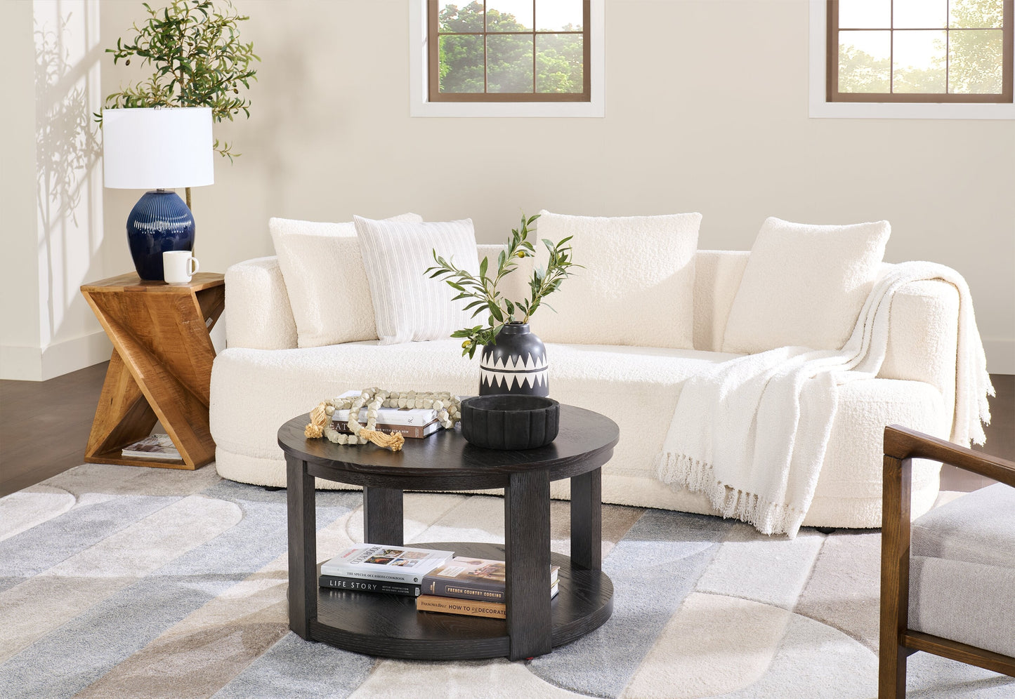 Declan 31.5" Modern Round Coffee Table with Shelf & Casters - Black | Table à café ronde Declan moderne de 31,5 po avec tablette - noire