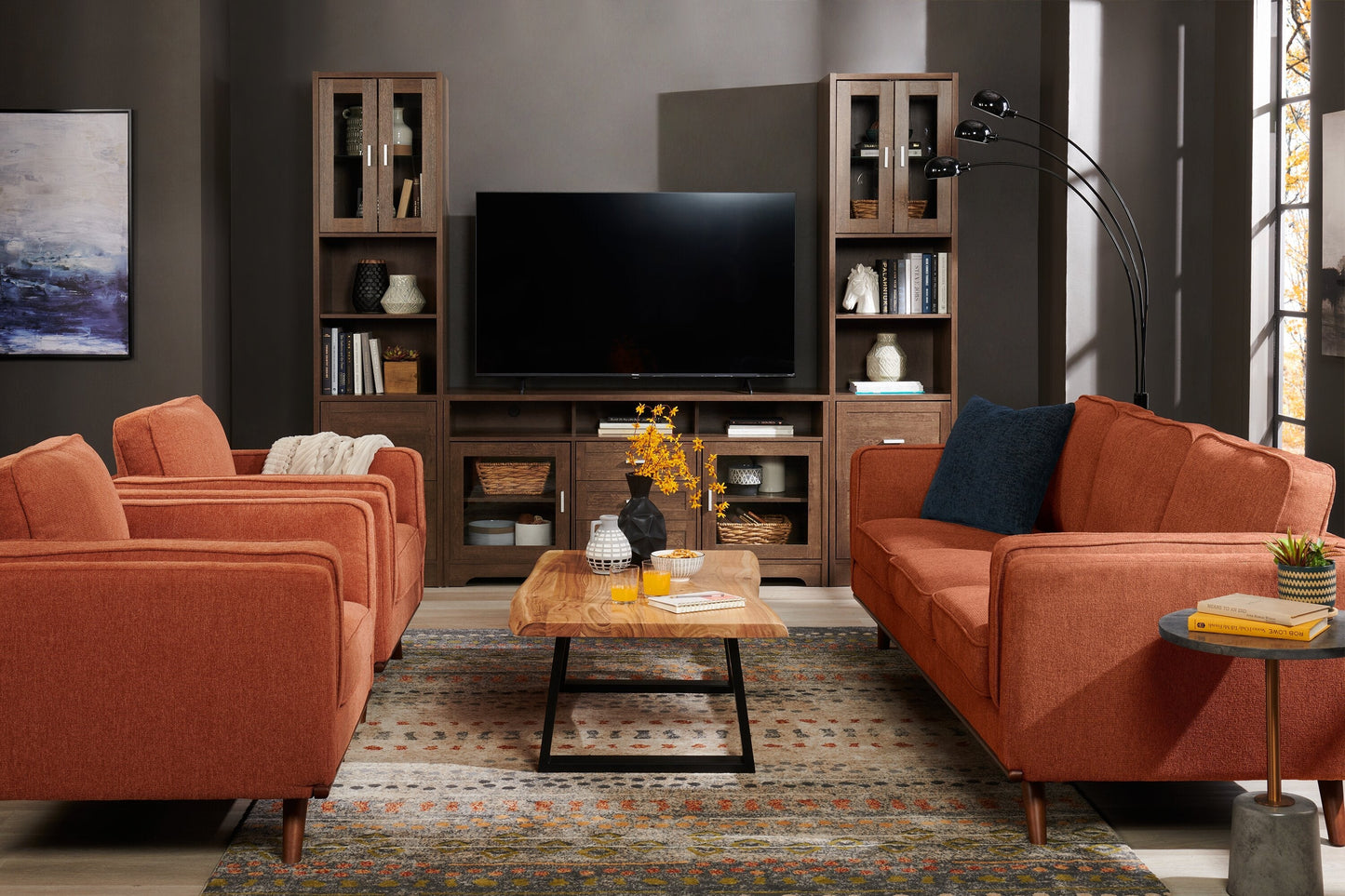 Kort & Co. Kassia 90.6" Linen-Look Fabric Sofa with Wood Base and Legs - Orange | Sofa Kassia de Kort & Co. de 90,6 po en tissu d’apparence lin avec base et pattes en bois - orange