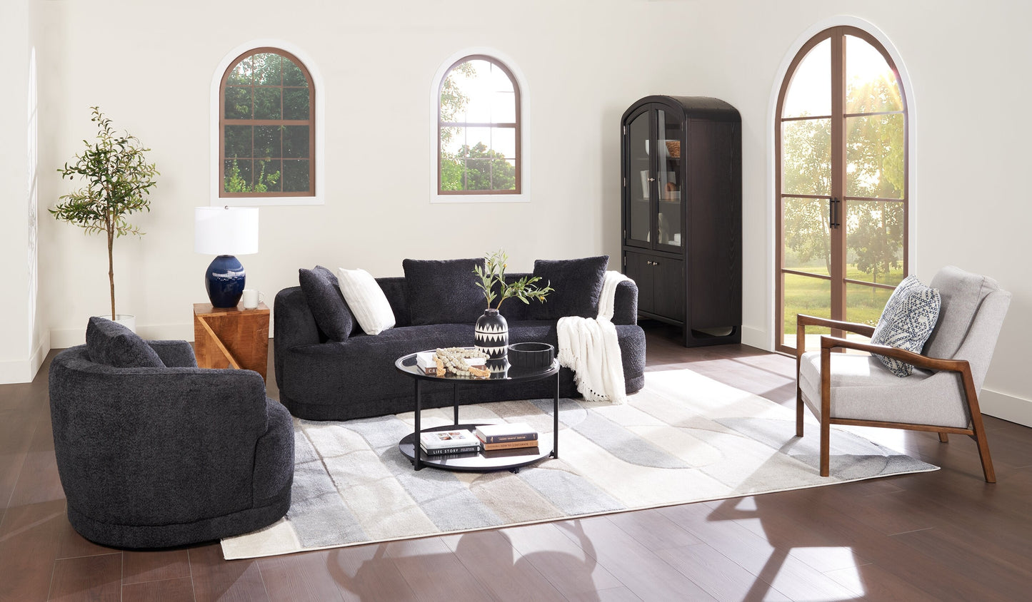Kendal 31.5" Modern Round Glass Top Coffee Table with Casters - Black | Table à café moderne Kendal ronde de 31,5 po avec dessus en verre - noire