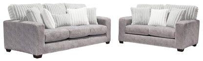 Made in Canada Koda 92" Chenille and Faux Fur Fabric Sofa with Removable Cushions - Plush Paloma Grey | Sofa Koda de 92 po fabriqué au Canada en tissu de chenille et de fausse fourrure avec coussins amovibles - gris Paloma luxueux