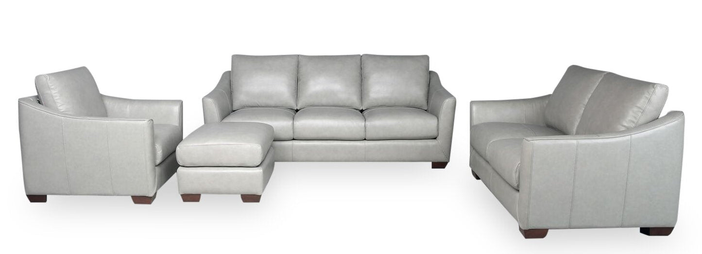 Cindy Crawford Home Royce 84" Genuine Leather Sofa with Removable Cushions and Wood Legs - Dove Grey | Sofa Royce de Cindy Crawford Home de 84 po en cuir véritable avec coussins amovibles et pattes en bois - gris tourterelle
