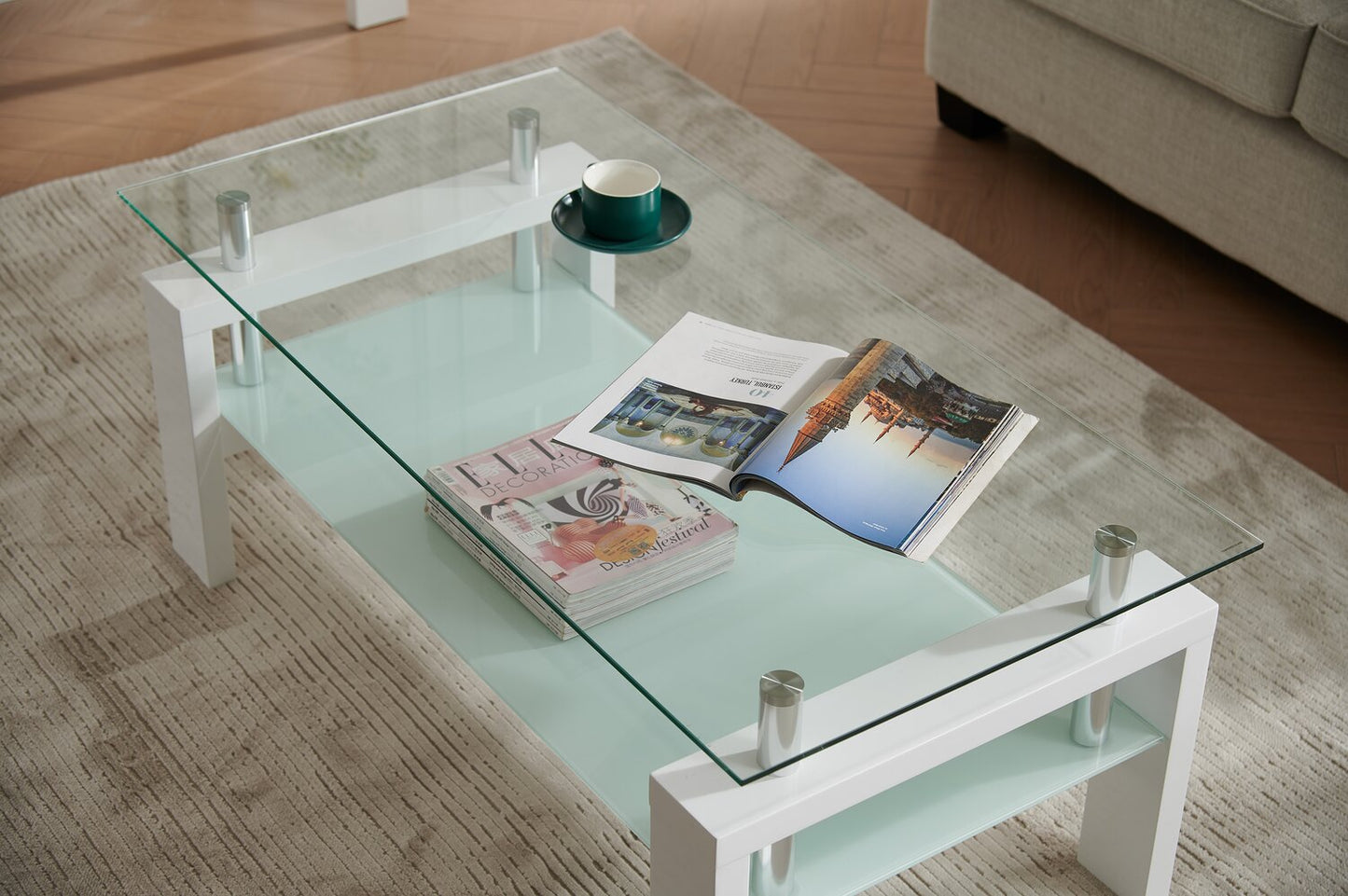 Harvy  47.25" Modern Glass Top Coffee Table with Shelf - White |Table à café moderne Harvy de 47,25 po avec dessus en verre et tablette - blanche