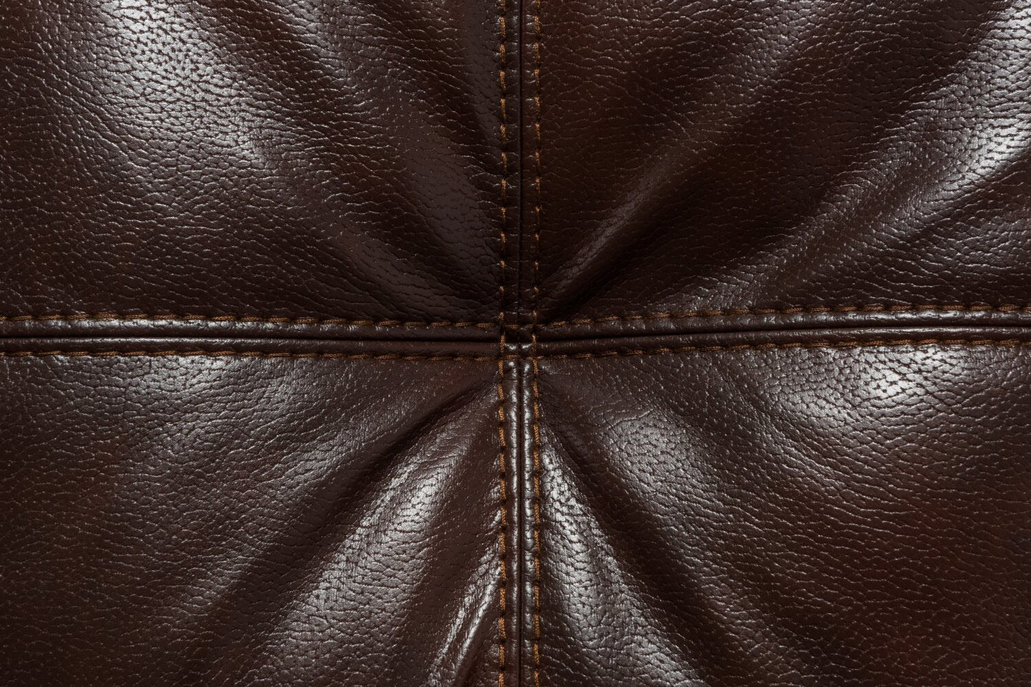 Made in Canada Addison 86" Leather-Look Fabric Sofa with Removable Seat Cushion and Tufting - Brown | Sofa Addison de 86 po fabriqué au Canada en tissu d’apparence cuir avec coussin de siège amovible et capitonnage - brun