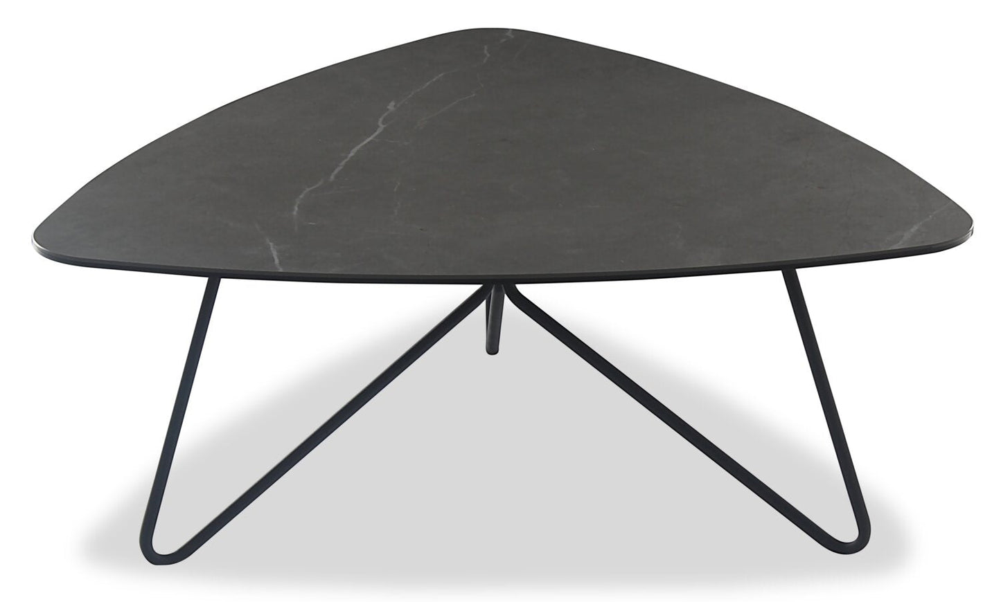 Hamilton 37.99" Modern Triangular Coffee Table - Grey Marble Look Top with Black Metal Legs|Table à café triangulaire moderne Hamilton de 37,99 po - dessus en imitation de marbre gris avec pattes en métal noir