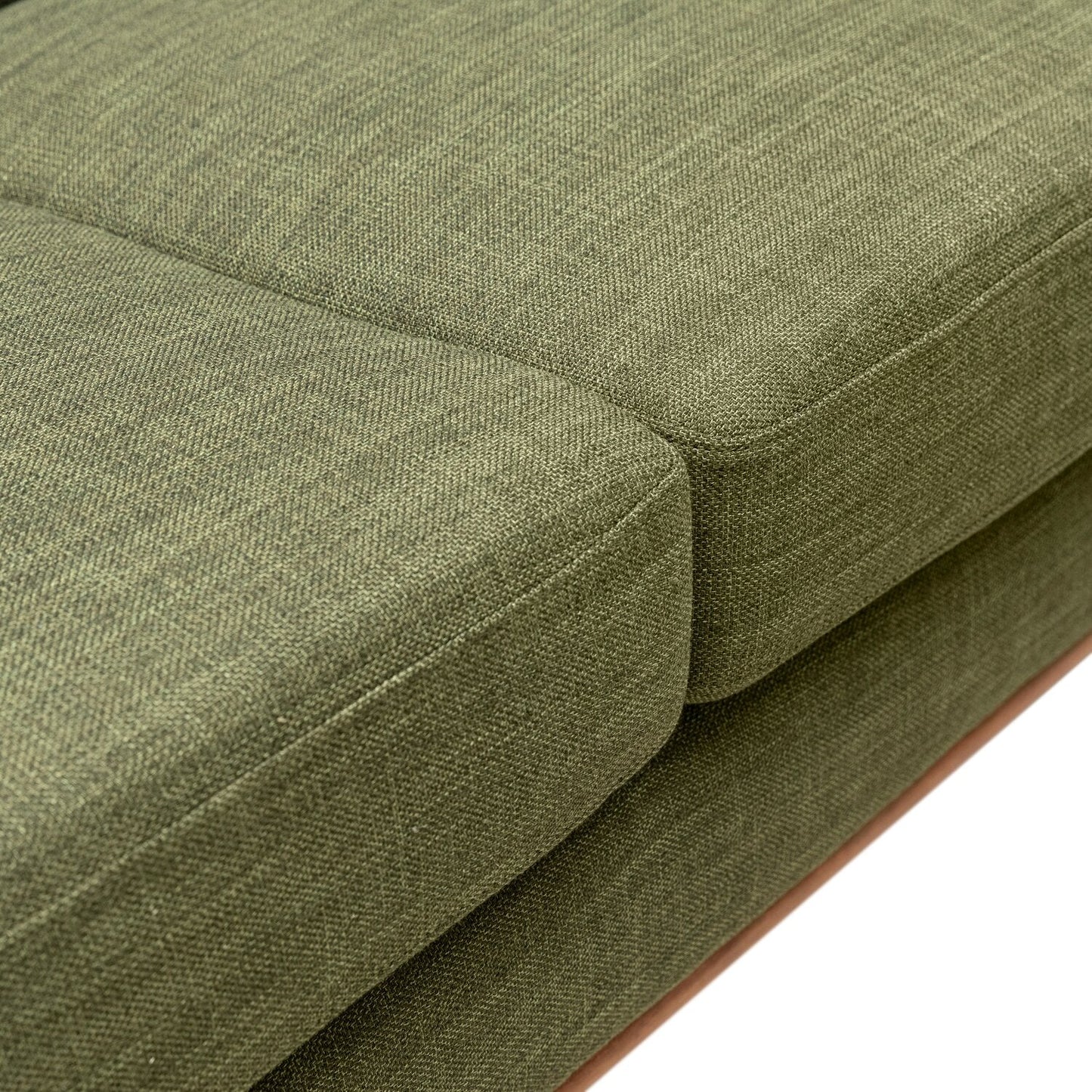 Kort & Co. Freeman 80” Linen-Look Fabric Condo Size Sofa with Wood Legs - Avocado Green | Sofa Freeman de Kort & Co. de 80 po de format condo en tissu d’apparence lin avec base et pattes en bois - vert avocat