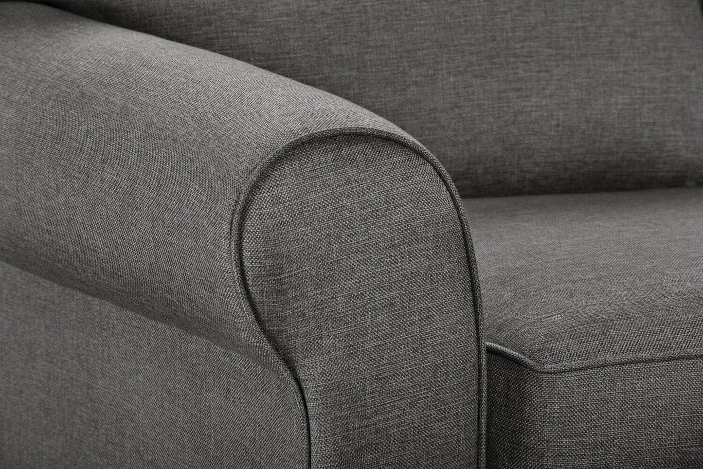Made in Canada Tula 88" Fabric Sofa with Rolled Arms and Accent Pillows - Steel Grey | Sofa Tula de 88 po fabriqué au Canada en tissu avec accoudoirs enroulés et coussins décoratifs - gris acier