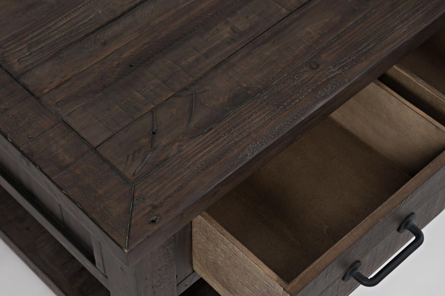 Morgan 48" Rustic Coffee Table With Storage, Shelf and Casters - Dark Brown with Reclaimed Wood|Table à café rustique Morgan de 48 po avec rangement, tablette et roulettes - brun foncé avec bois recyclé