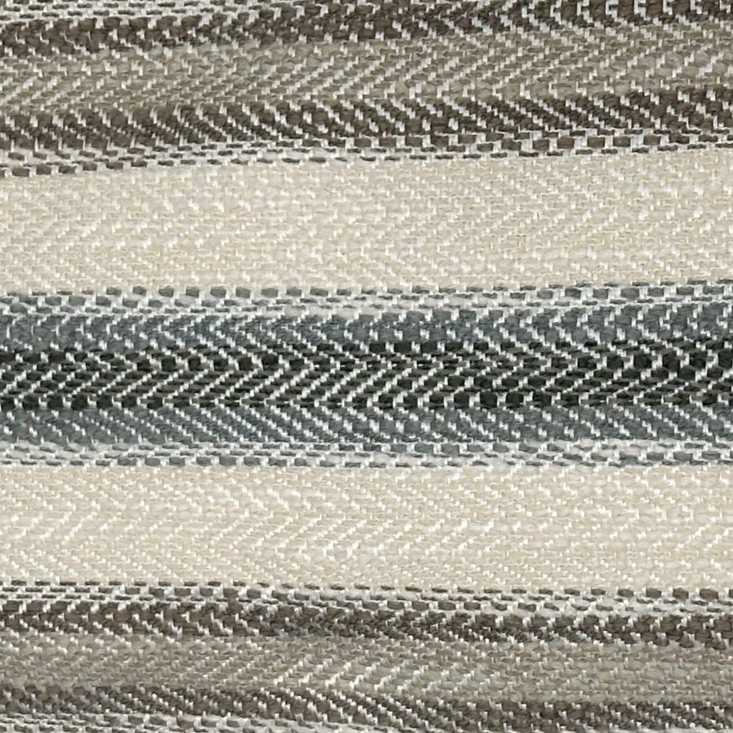 Made in Canada Wynn 93" Chenille Fabric Sofa with Nailhead Trim and Wood Bun Legs - Linen Beige | Sofa Wynn de 93 po fabriqué au Canada en tissu de chenille avec bordure de clous décoratifs et pattes en oignon en bois - beige lin